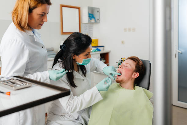 Best Dentist for Tooth Abscess  in Prairie Du Chien, WI